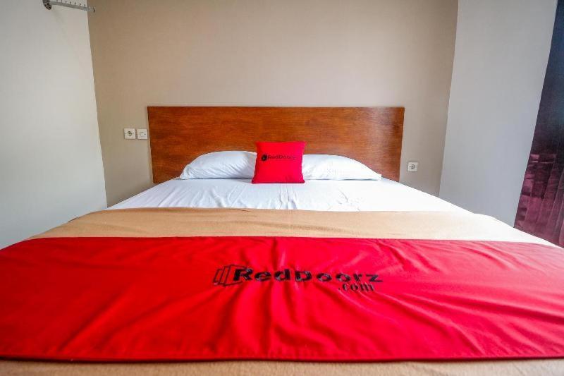 Urbanview Hotel Ava Banjarmasin By Reddoorz Zimmer foto